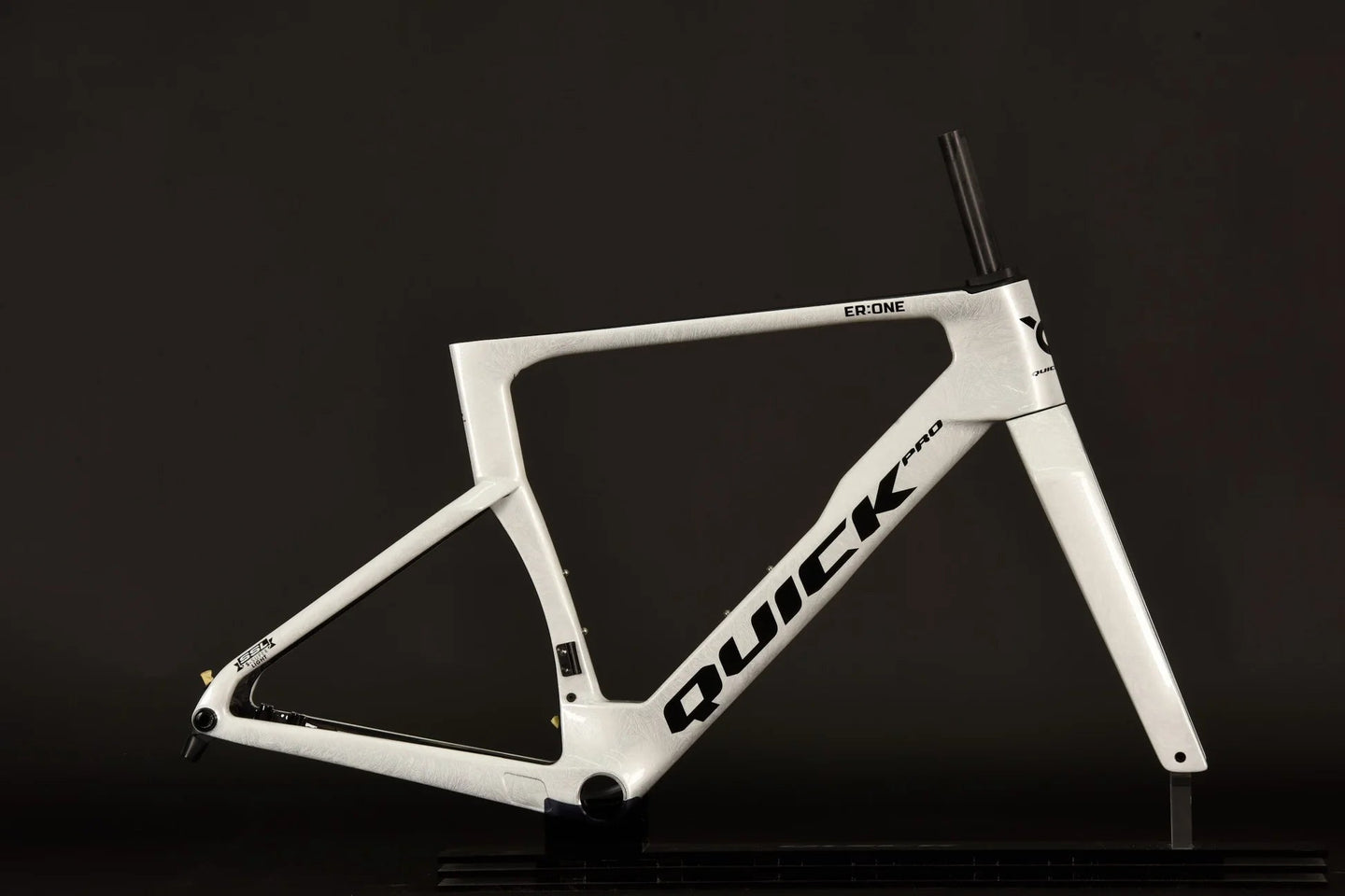 ER:ONE – Option Peinture Personnalisée Custom Color - Peloton GP