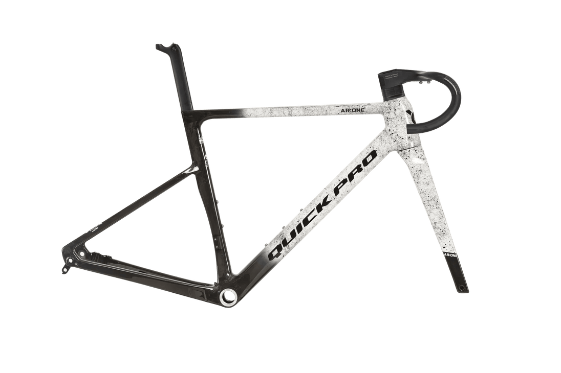 Kit cadre AR:ONE Noir et Blanc - QUICK PRO - Peloton GP