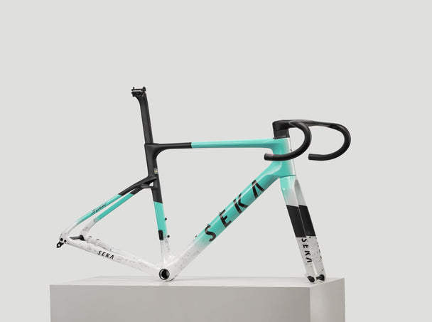 Kit cadre SPEAR Frosty Blue - SEKA - Peloton GP