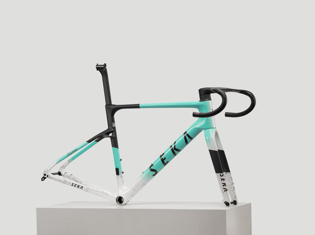 Kit cadre SPEAR Frosty Blue - SEKA - Peloton GP