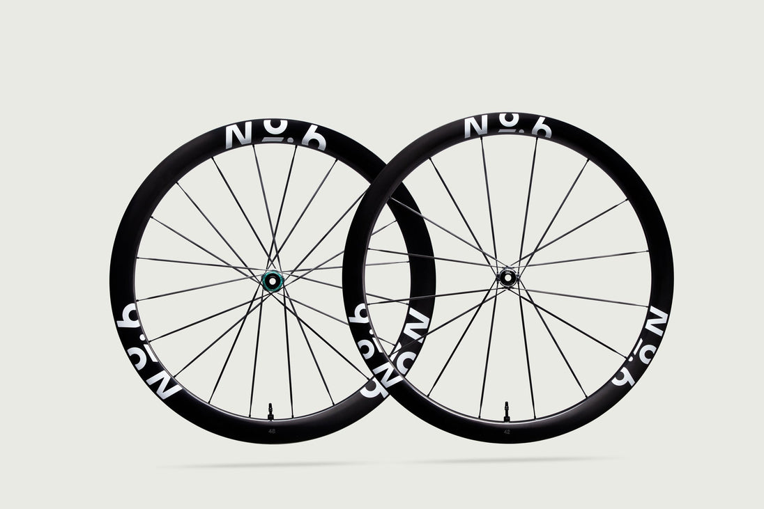 Nº6 Superlight – Roues carbone route - Peloton GP