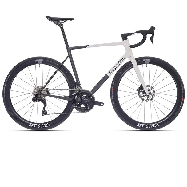 Vélo de Route Superior RR 9.6 – Carbone – Shimano 105 Di2 12V – Freins à disque – Roues DT Swiss ERC 1600 - Peloton GP