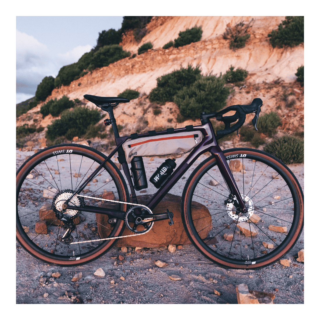 VÉLO GRAVEL SUPERIOR X - ROAD 9.7 GR – CARBONE – GRX RX820 – 12V – DT SWISS GR 1600 - Peloton GP