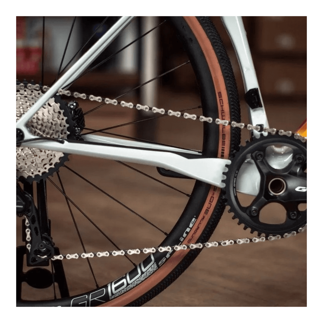 VÉLO GRAVEL SUPERIOR X - ROAD TEAM ISSUE DI2 GR – CARBONE – GRX RX815 DI2 – ROUE DT SWISS GR1600 – 11V - Peloton GP