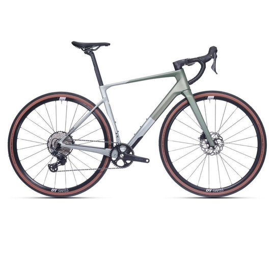 VÉLO GRAVEL SUPERIOR XR 9.5 GR – CARBONE – SHIMANO GRX RX820/610 – 12V – ROUE DT SWISS GR 1800 – ÉCLAIRAGE INTÉGRÉ - Peloton GP
